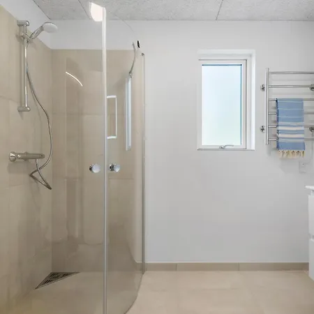 펜션 4 Bedroom Gorgeous In Oksbøl