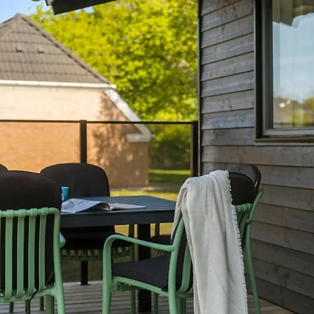 4 Bedroom Gorgeous In Oksbøl