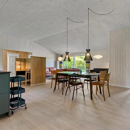 Feriehus 4 Bedroom Gorgeous In *